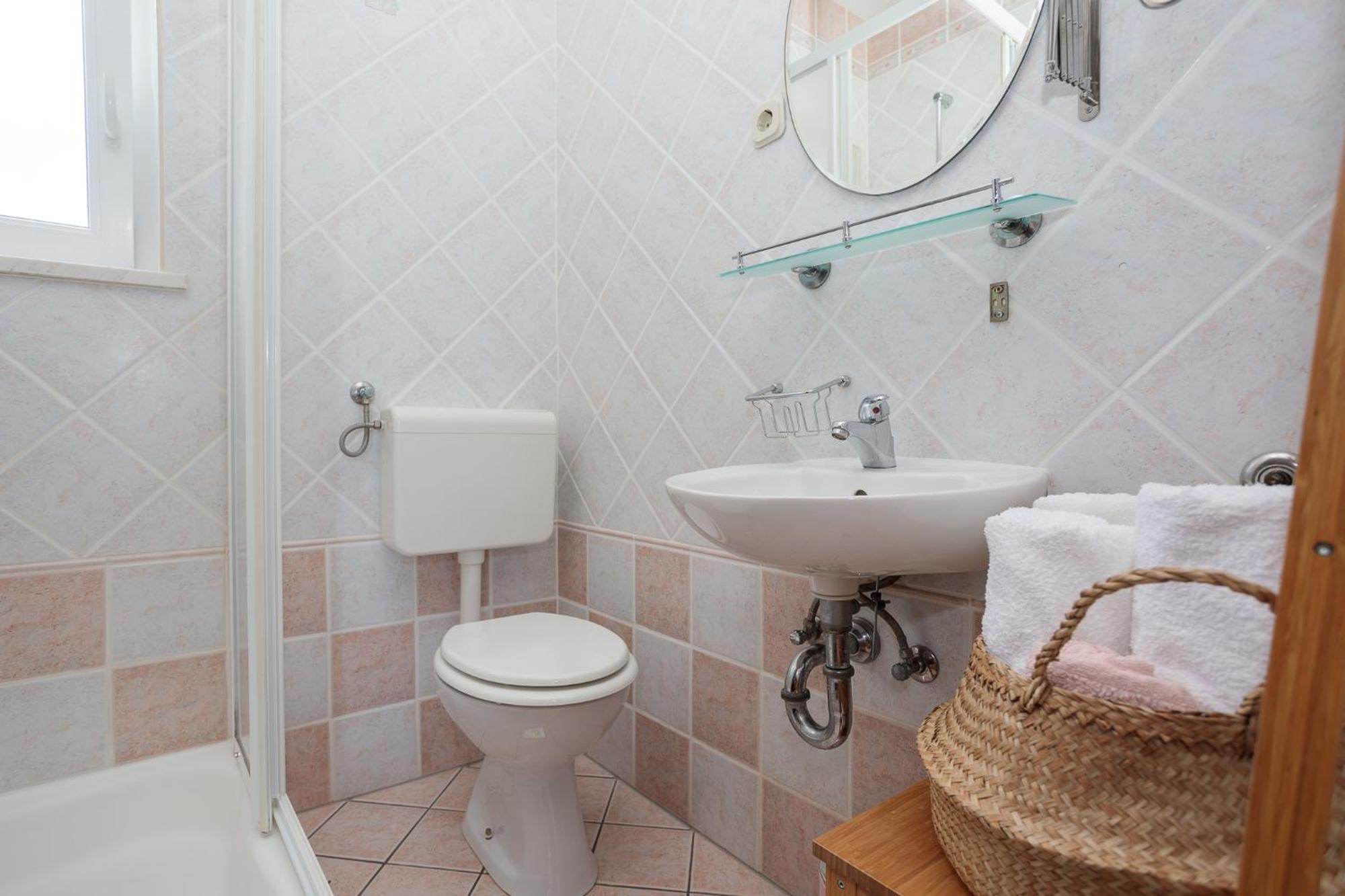 Apartments Delfin Кърк Стая снимка